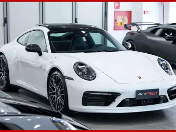 PORSCHE 992 4S