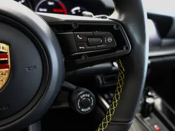 PORSCHE 992 Carrera 4S LIFT