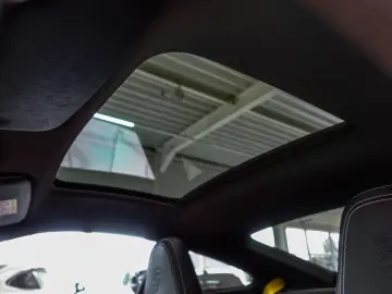PORSCHE 992 Carrera 4S LIFT