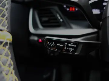 PORSCHE 992 Carrera 4S LIFT
