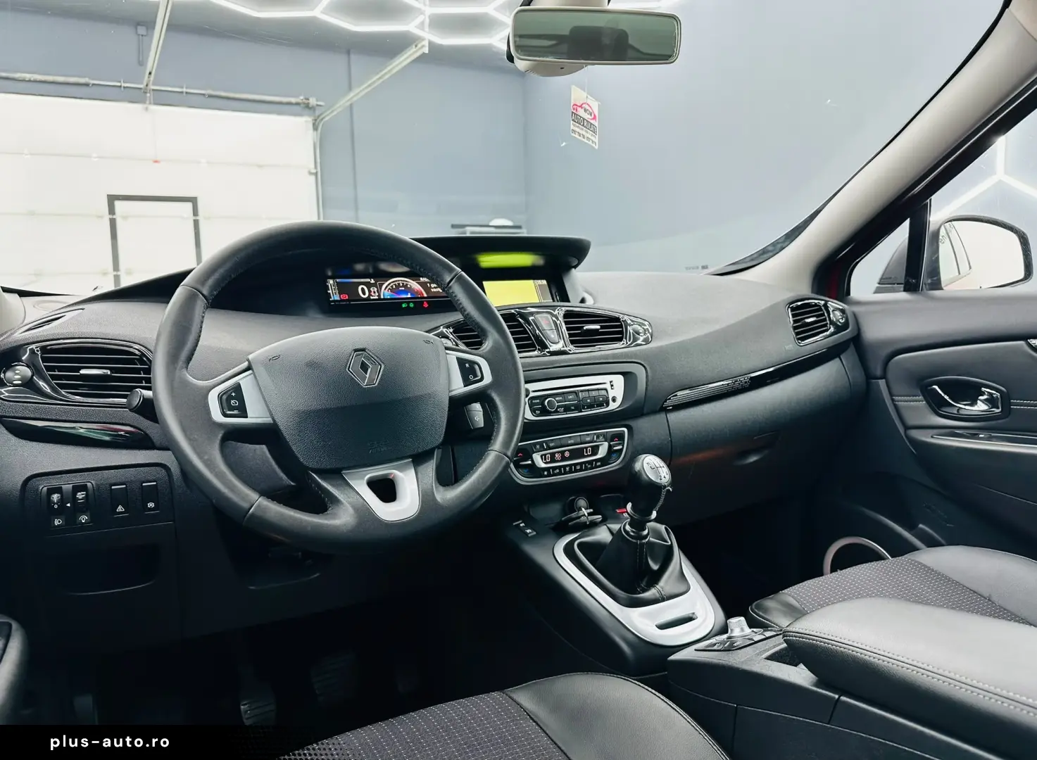 RENAULT Scenic 2011 — imagine 20