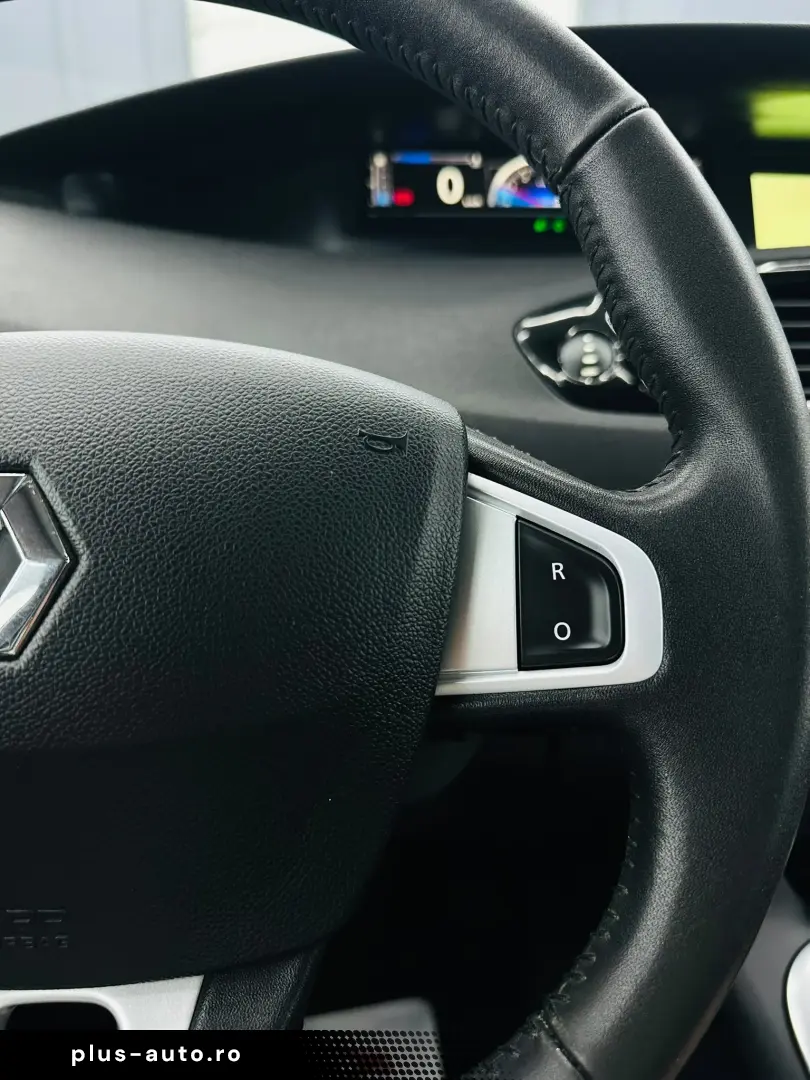 RENAULT Scenic 2011 — imagine 29