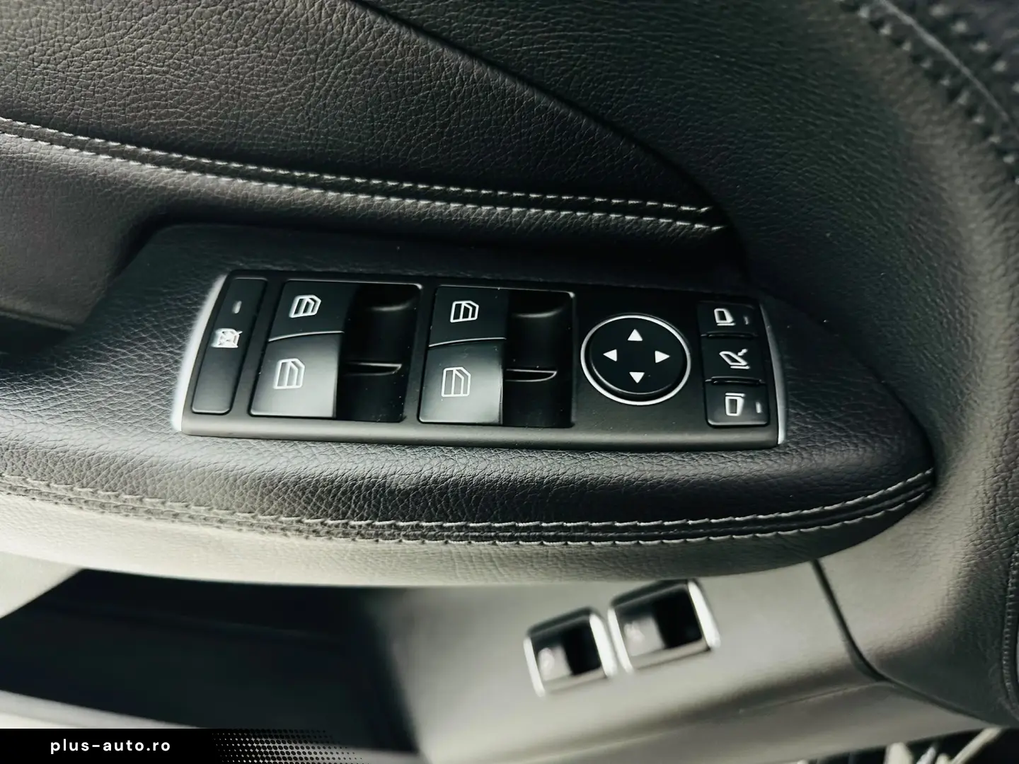 MERCEDESBENZ Gle 400 2016 3.0i E6 Garantie 12 Luni Rate Avan