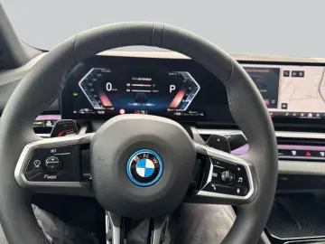 BMW 550e xDr MSport Ventilation 360 Iconic Glow