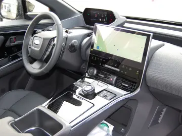 SUBARU Solterra 71 4 kWh 150kW Platinum Plus Pano Sound