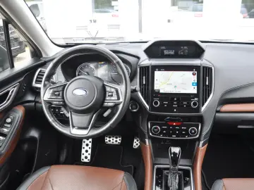SUBARU Forester Platinum 2.0 AWD ACC-LED-PANO-KAM-NAV