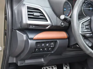SUBARU Forester Platinum 2.0 AWD ACC-LED-PANO-KAM-NAV