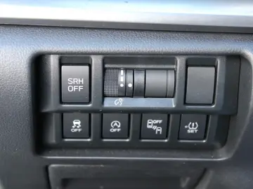 SUBARU Impreza 1.6 4x4  LED Navi Rückf-kam Sitzh