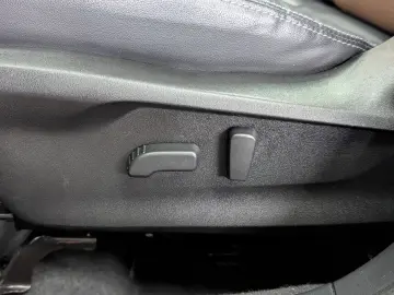 SUBARU Forester 2.0ie MHEV PLATINUM ACC LED PANO