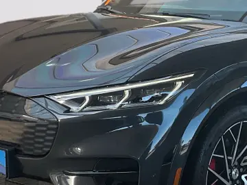 FORD Mustang Mach-E GT AWD