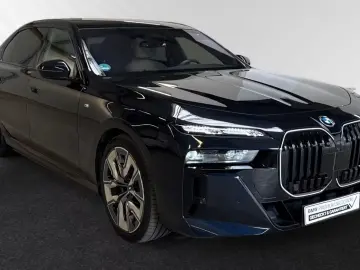 BMW 750e xDr MSp Pro SkyLounge ExecLounge TV Massage B&W