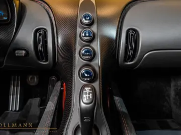 Bugatti Chiron Super Sport 300