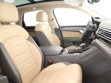 VW Touareg 3.0 TDI 4M DSG Elegance IQ.Light ACC 360