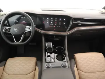 VW Touareg 3.0 TDI 4M DSG Elegance IQ.Light ACC 360