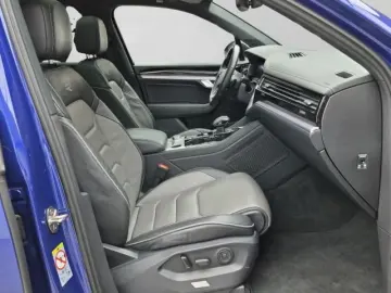 VW Touareg 3.0 TDI R-LINE BLACK PANO LM20 IQ.LIGHT