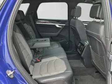 VW Touareg 3.0 TDI R-LINE BLACK PANO LM20 IQ.LIGHT
