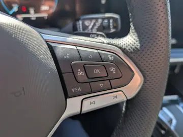 VW Touareg 3.0TDI R-Line Pano IQ Drive Kessy Matrix
