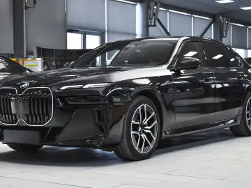 BMW 740d xDrive M Sport Mild Hybrid Sportautomatic