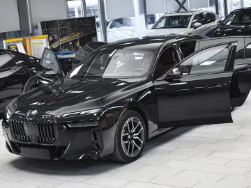 BMW 740d xDrive M Sport Mild Hybrid Sportautomatic