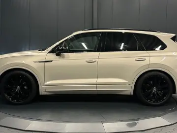 VW Touareg R-Line 4Mot. Black Style 21Zoll PANORAMA