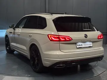 VW Touareg R-Line 4Mot. Black Style 21Zoll PANORAMA