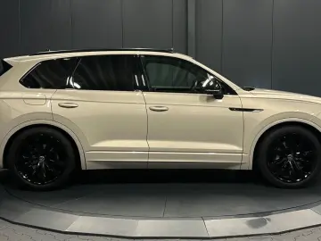 VW Touareg R-Line 4Mot. Black Style 21Zoll PANORAMA