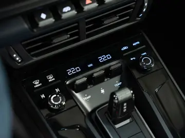 PORSCHE 992 Carrera GTS PCCB BOSE Abstandsregeltempostat