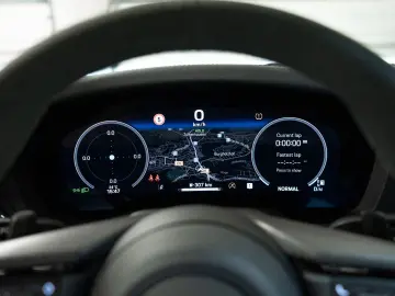 PORSCHE 992 Carrera GTS PCCB BOSE Abstandsregeltempostat