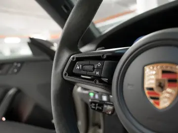 PORSCHE 992 Carrera GTS PCCB BOSE Abstandsregeltempostat
