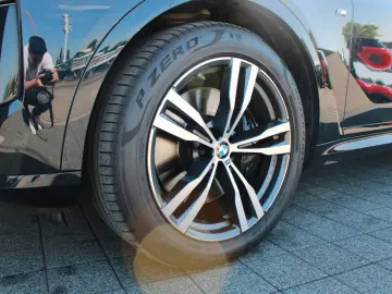 BMW X7 xDr40d MSp Pro SkyLounge B&W Massage Ventil SoftClose