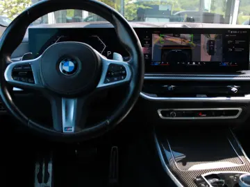 BMW X7 xDr40d MSp Pro SkyLounge B&W Massage Ventil SoftClose