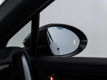 PORSCHE Cayenne Coupe E-Hybrid ACC PANO LUFT BOSE 360