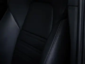 PORSCHE Cayenne Coupe E-Hybrid ACC PANO LUFT BOSE 360