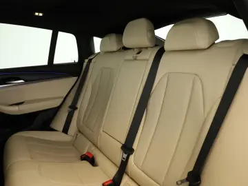 BMW X4 xDr30d MSp Panoramic Keyless ACC