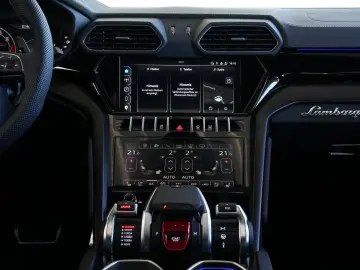 Lamborghini Urus S  PANO HEAD-UP SOFT B&O