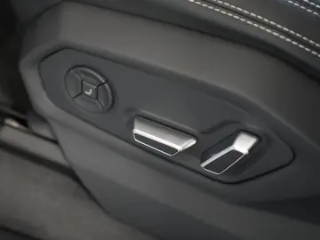 Lamborghini Urus S  PANO HEAD-UP SOFT B&O