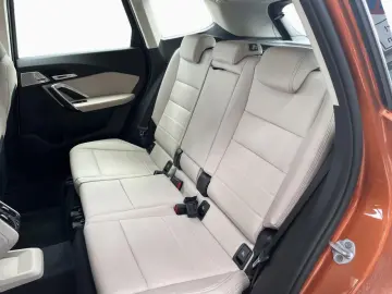 BMW X1 xDrive20d xLine AdLED AHK Kam H K elSi St Go