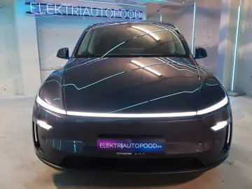 Tesla Model Y Premium Long Range Dual AWD