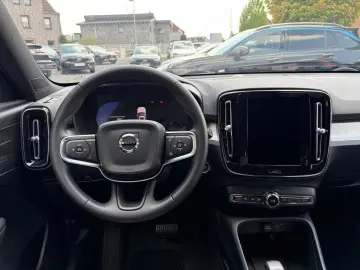 Volvo XC40 B3 Black Edition Plus Memory Sitze HarmanKa