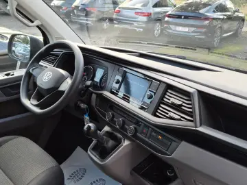 Volkswagen T6.1 Transporter Kombi EcoProfi FWD 9 SITZER PDC