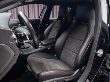 Mercedes Benz GLA 200 Pachet AMG