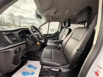 FORD Transit Custom 2.0 TDCi 320 L1   9-SITZER TEMPOM