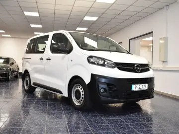 OPEL Vivaro S 9-Sitze Navi Klima Temp PDC 1-Hand