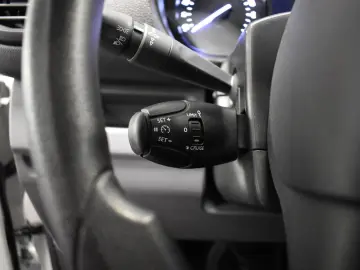OPEL Vivaro S 9-Sitze Navi Klima Temp PDC