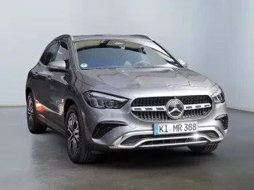 Mercedes-Benz GLA 200 PROGRESSIVE