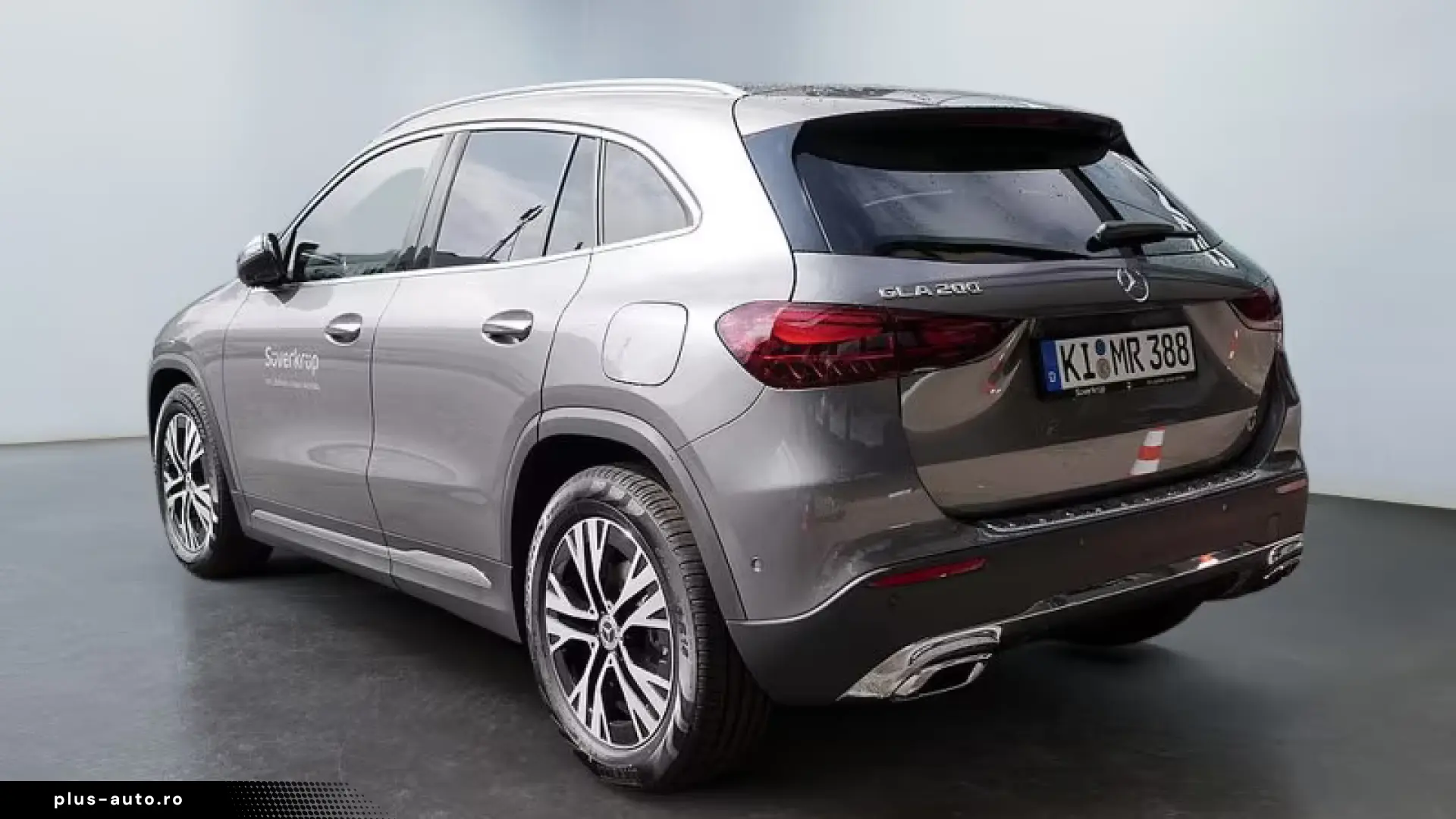 Mercedes-Benz GLA 200 PROGRESSIVE