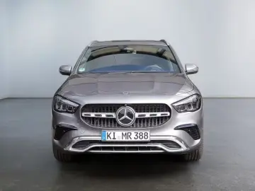 Mercedes-Benz GLA 200 PROGRESSIVE