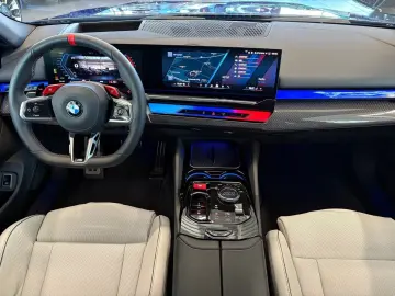 BMW M5 Touring xDr DAProf Ventilation 360 B&W