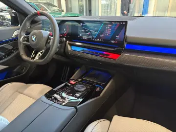 BMW M5 Touring xDr DAProf Ventilation 360 B&W
