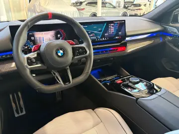 BMW M5 Touring xDr DAProf Ventilation 360 B&W